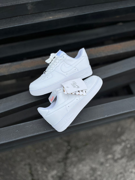 AIR FORCE ONE TRIPLE WHITE